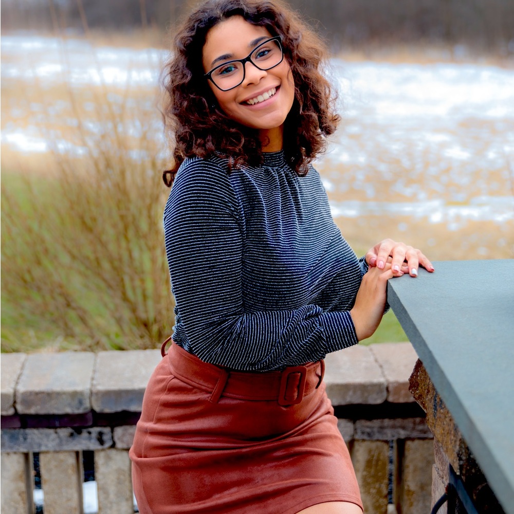 Meet your Posher, Faith